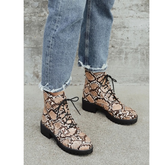 Lulus Shoes - NEW Lulus Devyn Snake Print Lace Up Ankle Boot